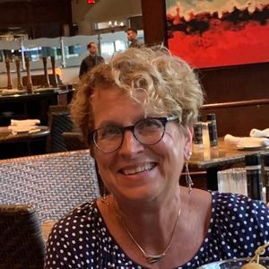 Meet your Posher, Laura